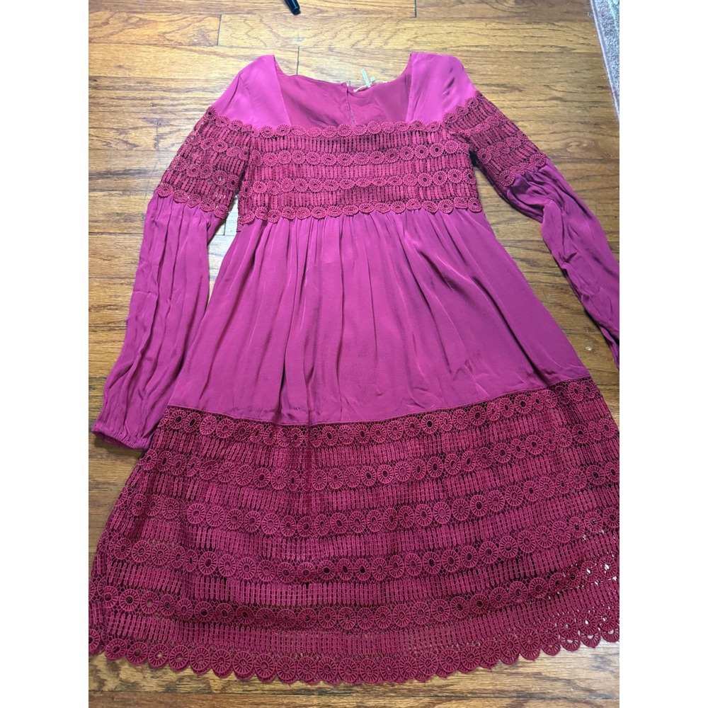 Floreat Anthropologie Magenta Crochet Lace Long Sleeve Mini Dress Berry Size 2
